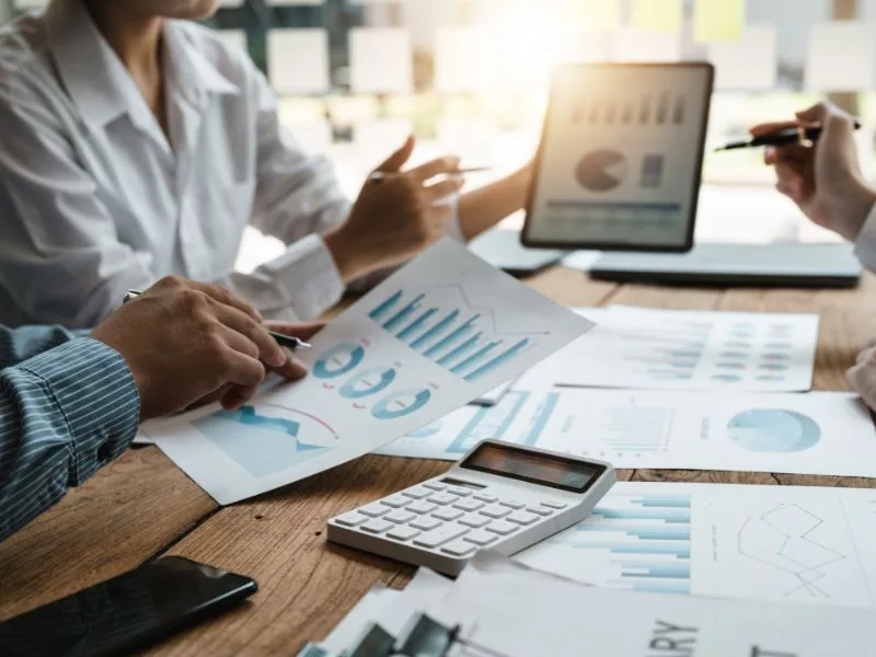 qual tipo de empresa paga menos imposto regimes